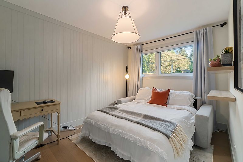 North Vancouver Apartment for rent - 3 Bedrooms — photo 11