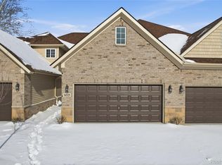 16525 Savor Ln, Clinton Township, MI 48035