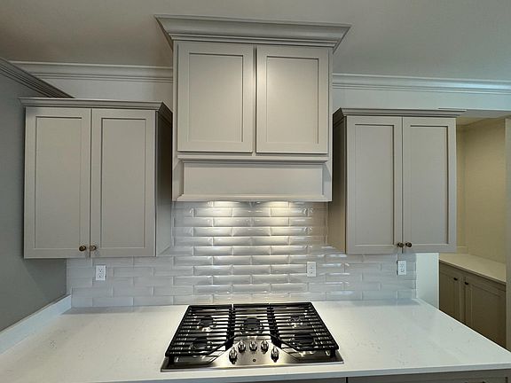 4th image of 11512 Sunsparkler Way
