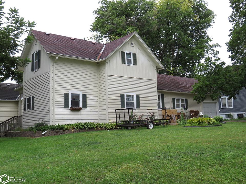 2nd image of 927 N Main St