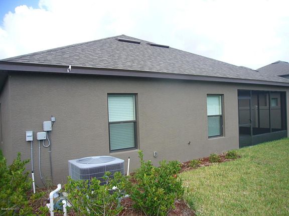 2nd image of 1080 Dillard Dr SE
