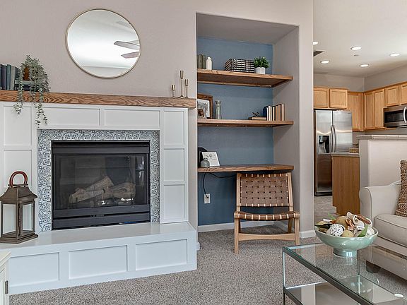 3rd image of 1101 Esplanade Cir
