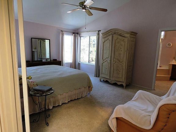 4th image of 9401 Redwater Dr