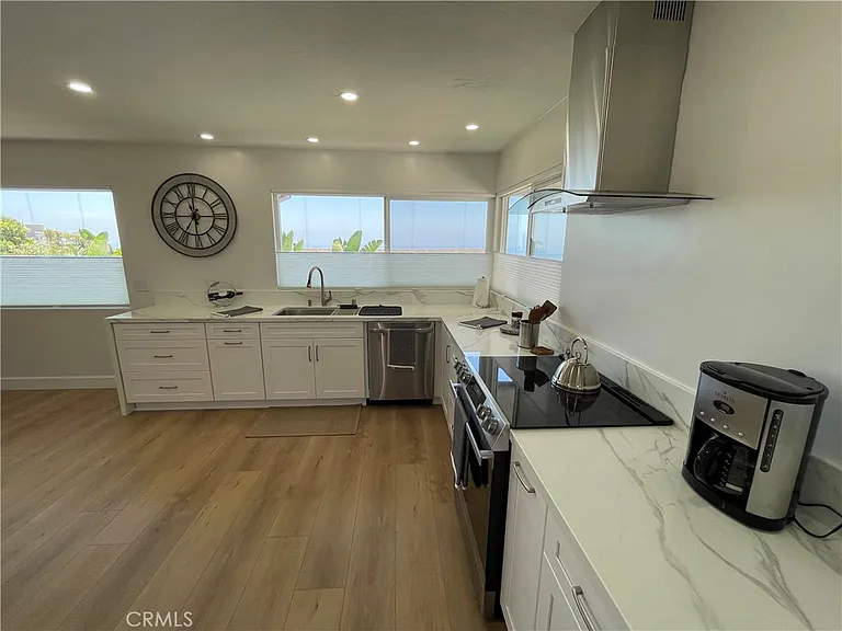 32572 Sea Island Dr — Photo 23