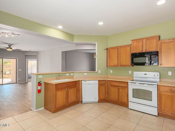 3rd image of 2261 N Potomac Ct