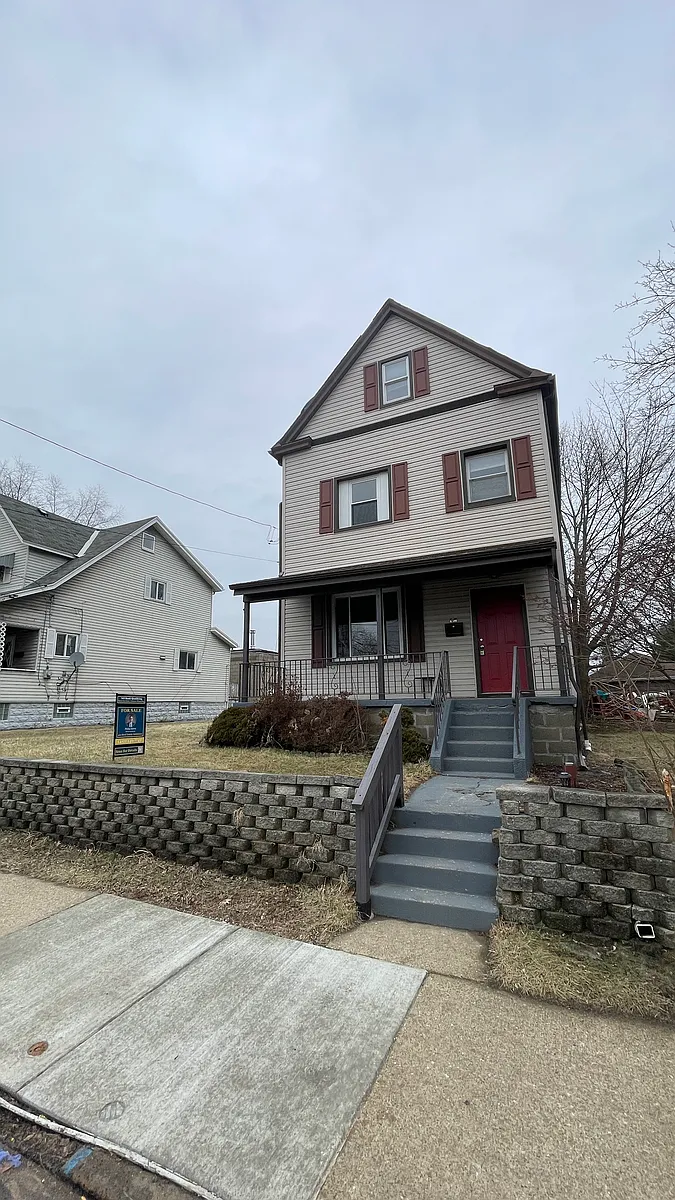 Building Photo - 2311 Grandview Ave