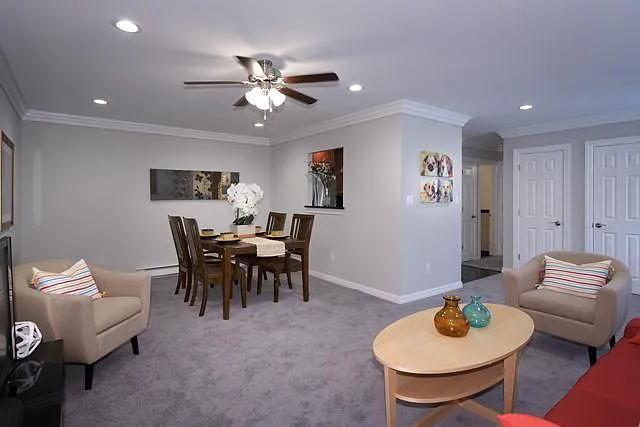 Fairfield Village At Coram — Photo 4