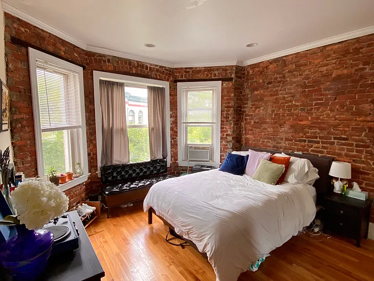 22 Hemenway St #1 — Photo 15