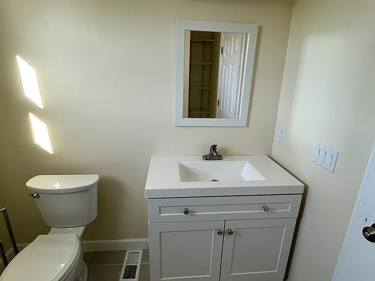 202 Canaan Rd — Photo 26