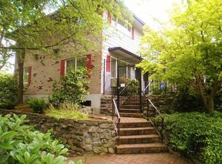 1840 NE Wasco St, Portland, OR 97232