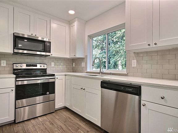 4th image of 15307 4th Avenue Ct E #Lot11