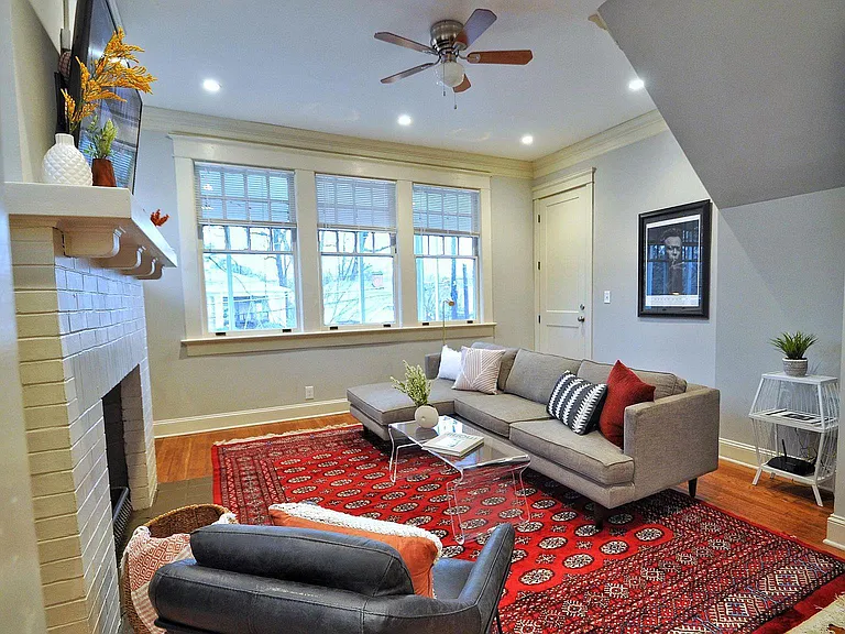 1161 Monroe Dr NE #B — Photo 4