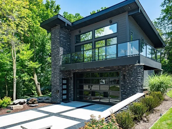 854 Touraine Ave, East Lansing, MI 48823