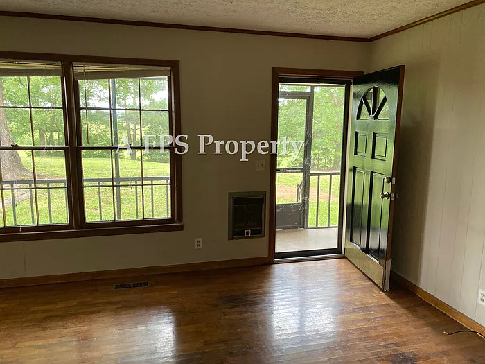 583 S Holcomb Rd SW — Photo 11