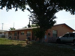 1st image of 121 SW 7th Ave #1