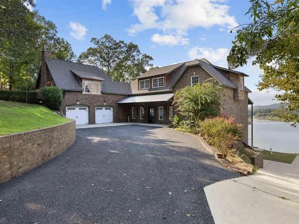 825 Dogwood Ln, Ashville, AL 35953