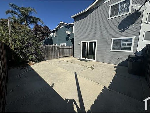 4th image of 135 Weeks Dr