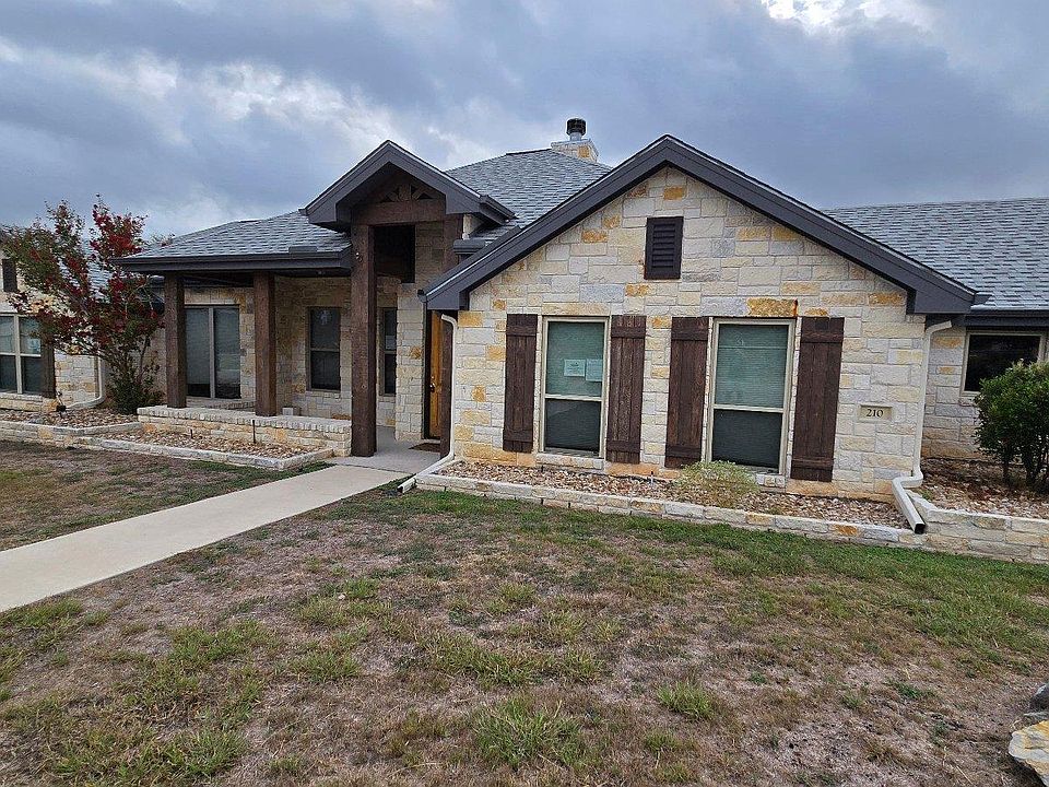 1st image of 210 Stonehenge Way