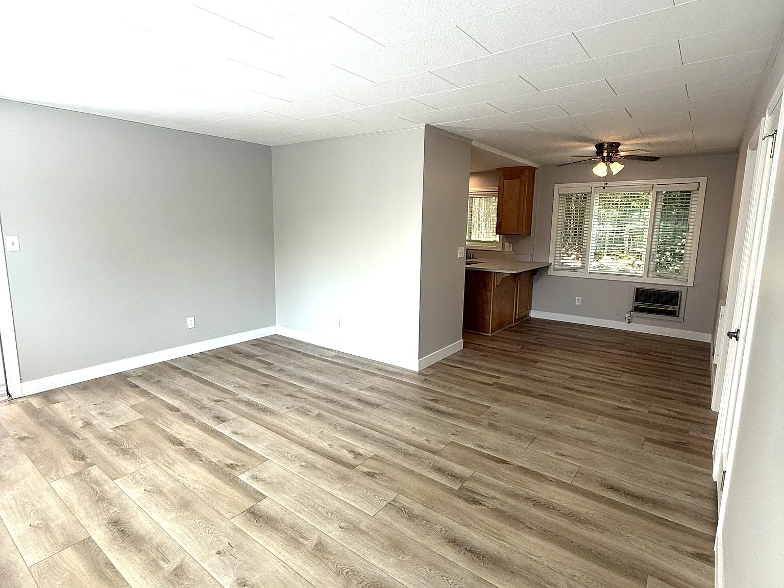 2 bed, 800 sqft, $1,895 — Photo 3