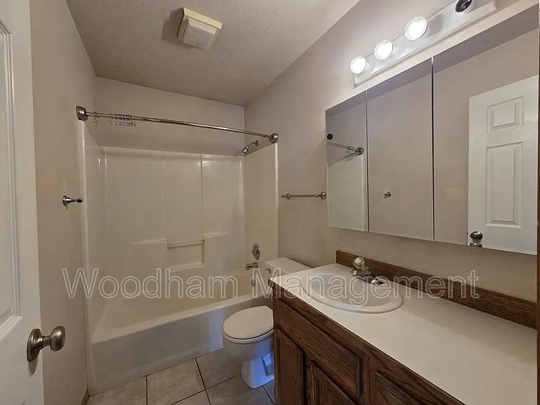 111 Pondera Ave #B — Photo 8