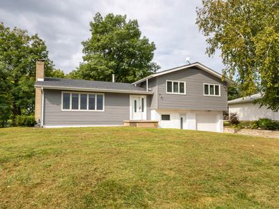 17397 Melody Cir, Dubuque, IA, 52001