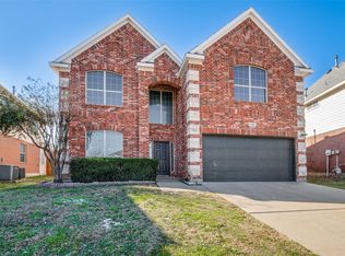 5805 Pearl Oyster Ln, Fort Worth, TX 76179