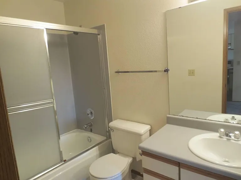 4011 Whitman Ave N #201 — Photo 6