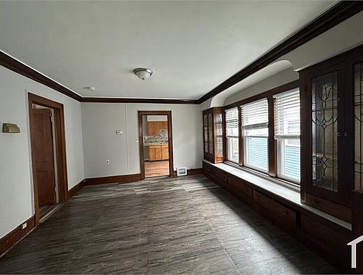 3rd image of 11814 Lenacrave Ave #Up