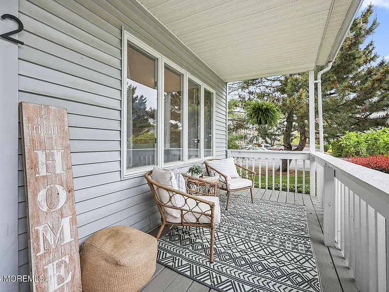 2 Oyster Creek Dr — Photo 4