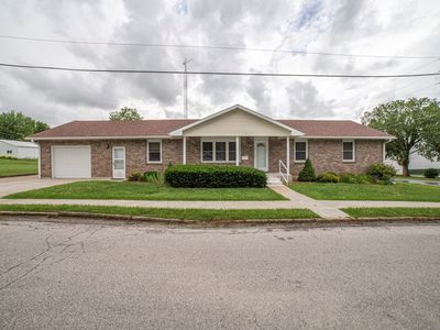 105 S Seminary St, Paris, MO, 65275