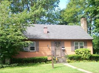 19 Donner Dr, Walden, NY 12586