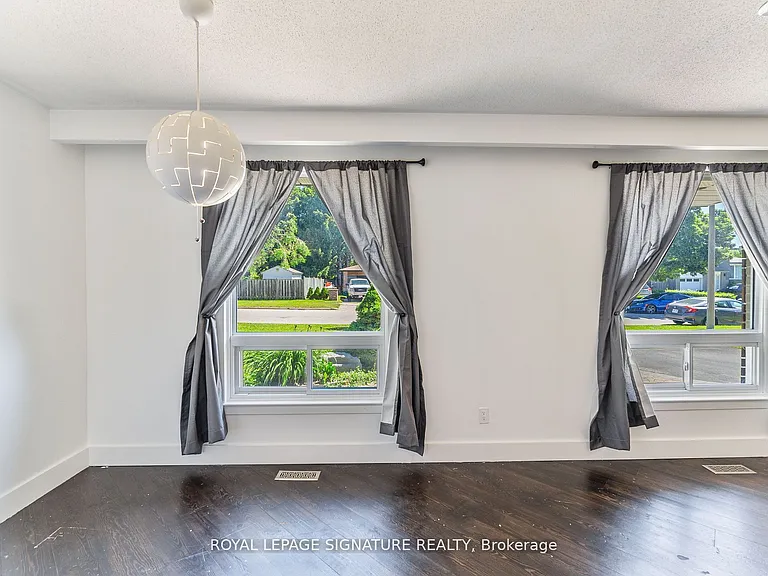 4 Patricia Ave #UPPER — Photo 14
