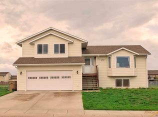 467 Freude Ln, Box Elder, SD 57719