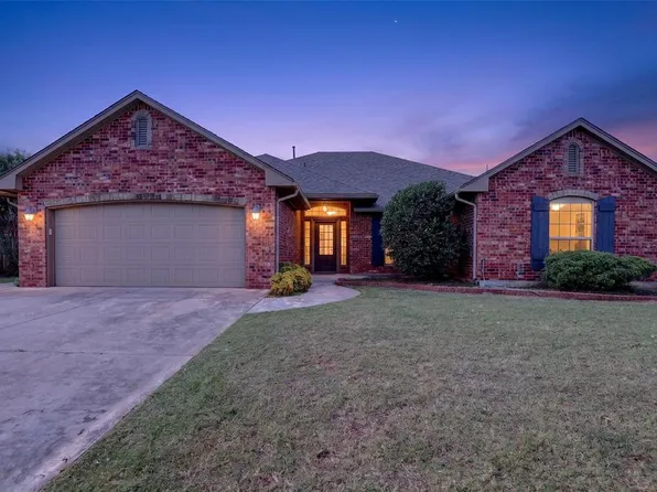 346 Pacific Crest Trl, Edmond, OK 73003