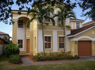 8848 NW 181st St, Hialeah, FL 33018