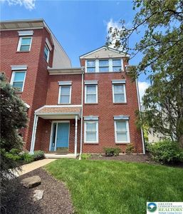 2321 Fox Meadow Dr, Allentown, PA, 18104