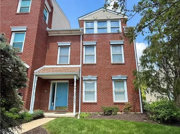 2321 Fox Meadow Dr, Allentown, PA 18104