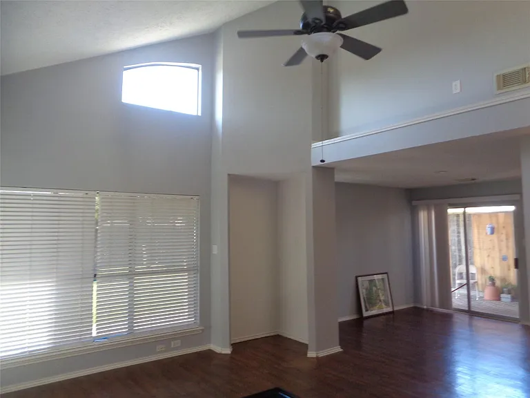 9414 Westacre Pl — Photo 7