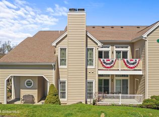 1611 Hampton Place Blvd, Troy, NY 12180