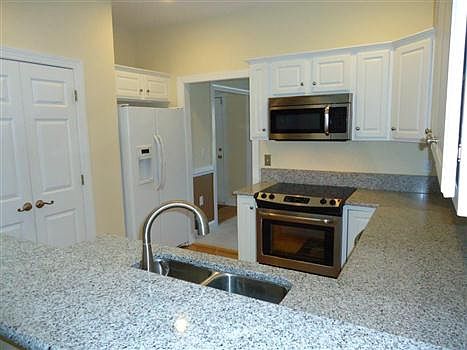 5th image of 4504 Regent Dr