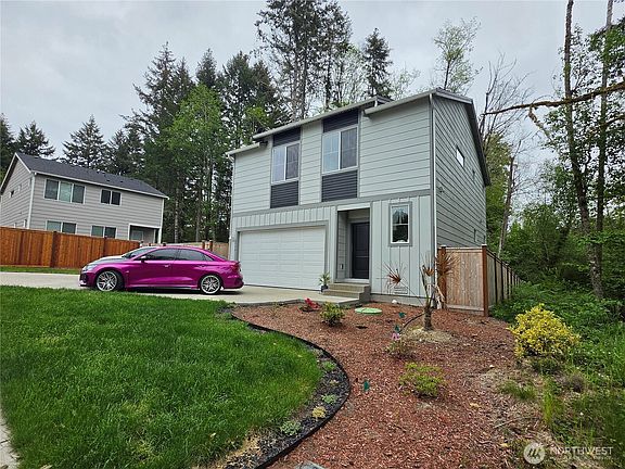 2nd image of 2336 Mookie Lane NE