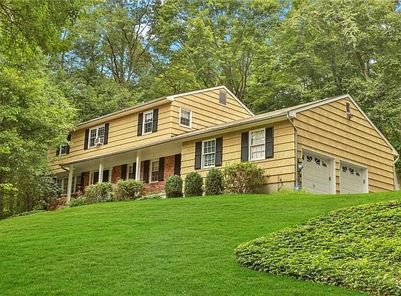 3rd image of 550 Revere Dr