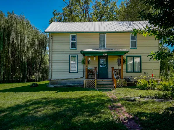 317 Chestnut St, Everest, KS 66424