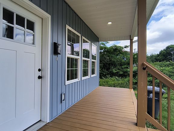 2nd image of 2139 Linden Ave #B