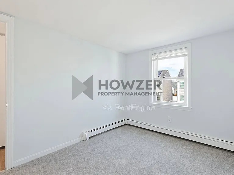 24 Crocker St #A4 — Photo 17