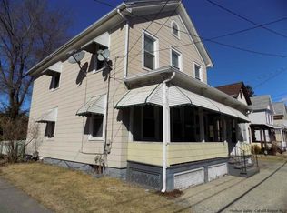 75 Henry St, Kingston, NY 12401