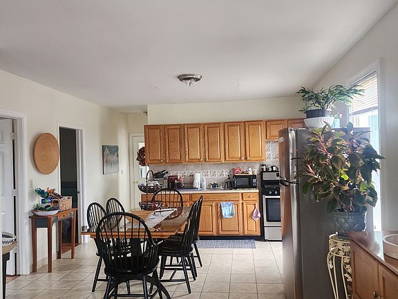2nd image of 1699 Litchfield Tpke Floor 2