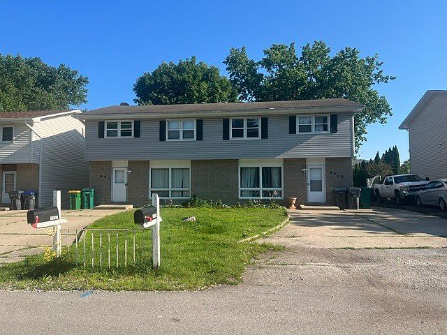 1st image of 9905 W Oak Forest Dr