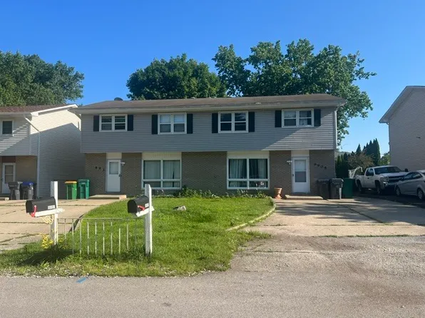 9905 W Oak Forest Dr, Beach Park, IL 60099
