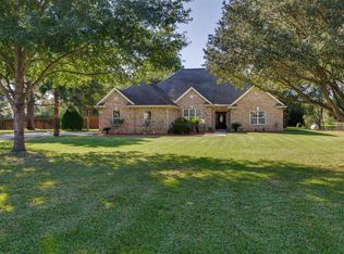 26105 Le Berge Dr, Tomball, TX 77377
